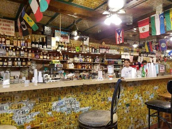 Bill's Gyro Souvalki